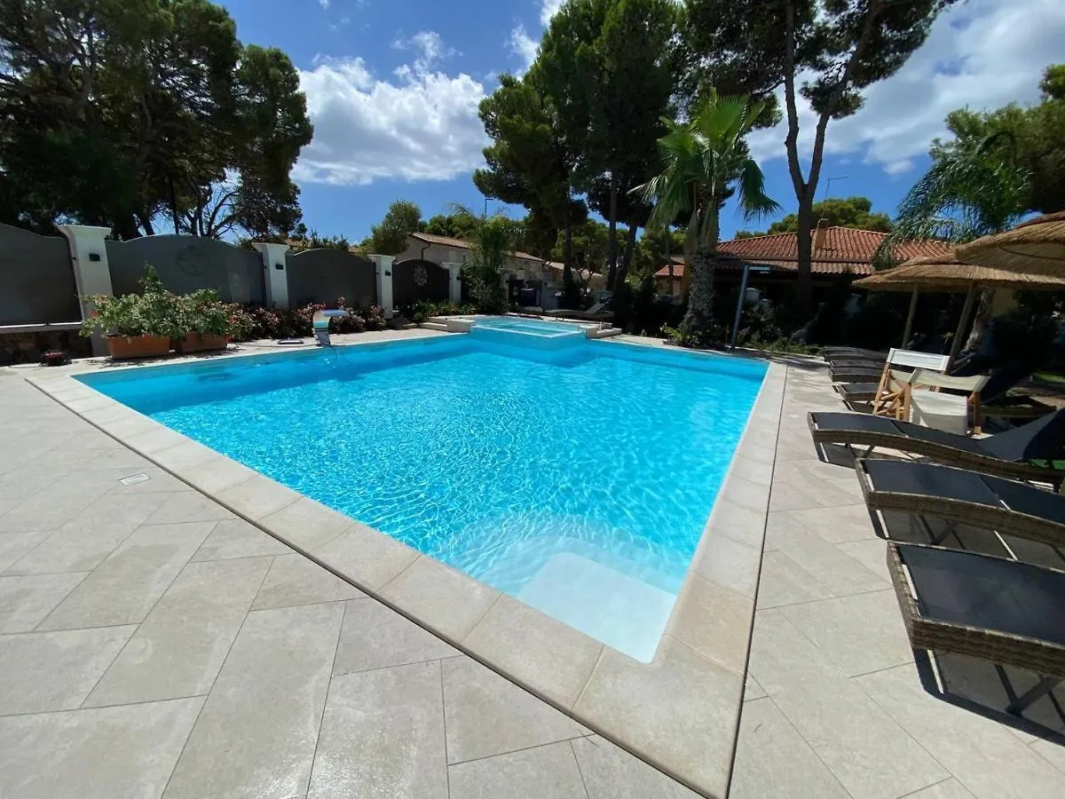 Apart Otel Suite Villa Corallo Rosso Porto Pino